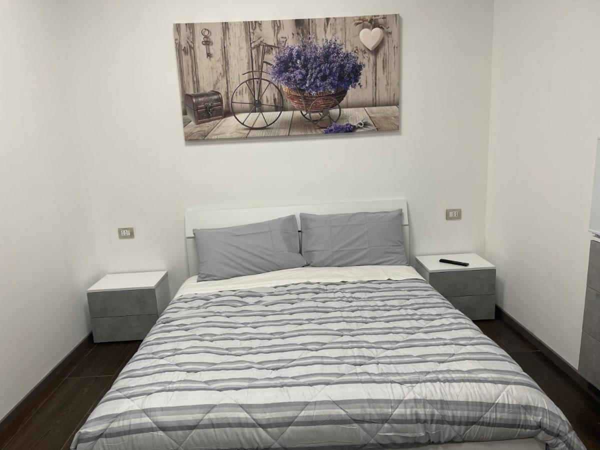 Maura'S B&B Галарате Екстериор снимка