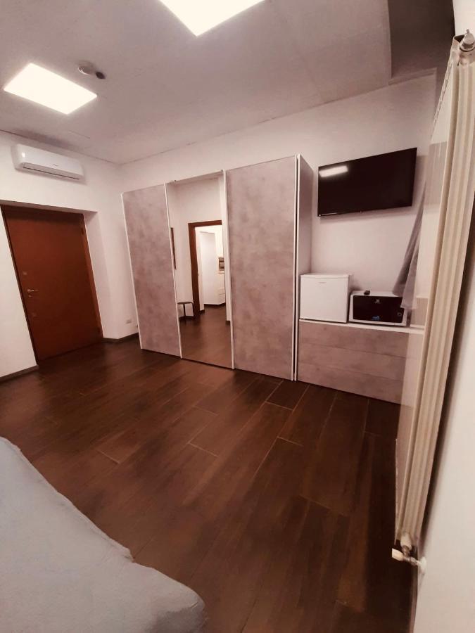 Maura'S B&B Галарате Екстериор снимка